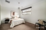https://images.listonce.com.au/custom/160x/listings/50-killarney-ridge-greensborough-vic-3088/065/01886065_img_12.jpg?pQxRIXBIbPI