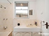 https://images.listonce.com.au/custom/160x/listings/50-lauriston-drive-coldstream-vic-3770/008/01525008_img_08.jpg?XuzZ70YJD4U