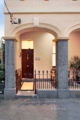 https://images.listonce.com.au/custom/160x/listings/50-napier-street-fitzroy-vic-3065/129/01534129_img_03.jpg?4789eWRS3Gk