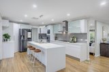 https://images.listonce.com.au/custom/160x/listings/50-narr-maen-drive-croydon-hills-vic-3136/261/01364261_img_03.jpg?klhnTrIVx7E