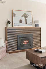 https://images.listonce.com.au/custom/160x/listings/50-northcliffe-road-edithvale-vic-3196/291/01905291_img_06.jpg?PAOJtPL-7lM
