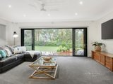 https://images.listonce.com.au/custom/160x/listings/50-nurlendi-road-vermont-vic-3133/330/00965330_img_07.jpg?KX0Sd0YPgy4