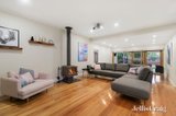 https://images.listonce.com.au/custom/160x/listings/50-stirling-road-croydon-vic-3136/295/00727295_img_04.jpg?5w4_OcwkiYM