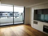 https://images.listonce.com.au/custom/160x/listings/50241-nott-street-port-melbourne-vic-3207/618/01813618_img_02.jpg?vtbTktHR_js