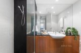 https://images.listonce.com.au/custom/160x/listings/50262-beach-street-port-melbourne-vic-3207/692/01195692_img_06.jpg?Zi8j_UCr1uk