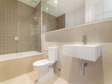 https://images.listonce.com.au/custom/160x/listings/504226-rouse-street-port-melbourne-vic-3207/805/01793805_img_05.jpg?uDP7LRuVgso