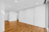 https://images.listonce.com.au/custom/160x/listings/505101-bay-street-port-melbourne-vic-3207/681/01909681_img_16.jpg?5uTiAUzORSs