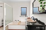https://images.listonce.com.au/custom/160x/listings/506-windermere-street-redan-vic-3350/183/01752183_img_07.jpg?cXMCT1KVTxE