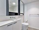 https://images.listonce.com.au/custom/160x/listings/5061-ascot-vale-road-flemington-vic-3031/882/01937882_img_07.jpg?2CRBMyBFGl0