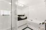 https://images.listonce.com.au/custom/160x/listings/506115-beach-street-port-melbourne-vic-3207/010/01174010_img_09.jpg?EbPfqK9gIM4