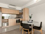 https://images.listonce.com.au/custom/160x/listings/5072-albert-road-south-melbourne-vic-3205/281/01087281_img_05.jpg?4o7DzdqN_SA