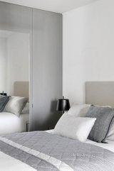 https://images.listonce.com.au/custom/160x/listings/5077-king-street-prahran-vic-3181/100/01704100_img_06.jpg?0IKiFbPJPOo