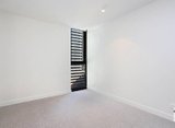 https://images.listonce.com.au/custom/160x/listings/5092-claremont-street-south-yarra-vic-3141/754/01950754_img_07.jpg?YBHsAHs1FC0