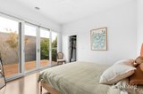 https://images.listonce.com.au/custom/160x/listings/50a-walker-street-rippleside-vic-3215/994/01937994_img_12.jpg?7W2tQniiqls