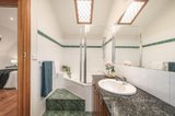 https://images.listonce.com.au/custom/160x/listings/50a-wheatley-road-mckinnon-vic-3204/387/01705387_img_11.jpg?WauthiZIcbM