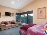 https://images.listonce.com.au/custom/160x/listings/51-53-russell-street-mount-evelyn-vic-3796/900/01524900_img_10.jpg?wp-490vf-Vk