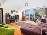 https://images.listonce.com.au/custom/160x/listings/51-allendale-road-croydon-vic-3136/573/01525573_img_05.jpg?1gpkIj0a7oE