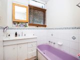 https://images.listonce.com.au/custom/160x/listings/51-allendale-road-croydon-vic-3136/573/01525573_img_09.jpg?s925wfao6w8