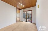 https://images.listonce.com.au/custom/160x/listings/51-ebden-street-brighton-vic-3186/997/01950997_img_09.jpg?MRcBY46ajZU