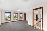 https://images.listonce.com.au/custom/160x/listings/51-elonera-avenue-greensborough-vic-3088/796/01909796_img_04.jpg?_bAcSZqs4J4