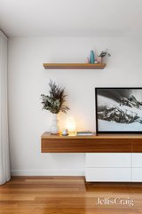 https://images.listonce.com.au/custom/160x/listings/51-fraser-street-richmond-vic-3121/310/01769310_img_19.jpg?LgyUfSK5FPg