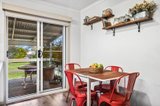 https://images.listonce.com.au/custom/160x/listings/51-high-street-woodend-vic-3442/215/01537215_img_06.jpg?c9wPz1tFKp8