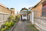 https://images.listonce.com.au/custom/160x/listings/51-iffla-street-south-melbourne-vic-3205/110/01905110_img_08.jpg?UI3WZ3zUidw