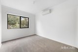 https://images.listonce.com.au/custom/160x/listings/51-janefield-drive-bundoora-vic-3083/864/01903864_img_07.jpg?UGabfHr1MLw