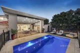 https://images.listonce.com.au/custom/160x/listings/51-jasper-road-bentleigh-vic-3204/974/01702974_img_12.jpg?g0-yRYKFk6E