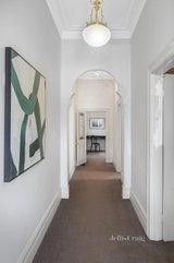 https://images.listonce.com.au/custom/160x/listings/51-lang-street-south-yarra-vic-3141/521/01127521_img_10.jpg?hzmjieCMB0E