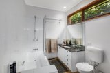 https://images.listonce.com.au/custom/160x/listings/51-lang-street-south-yarra-vic-3141/521/01127521_img_13.jpg?jIAYJioV7So