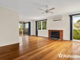 https://images.listonce.com.au/custom/160x/listings/51-longfellow-avenue-mooroolbark-vic-3138/961/01524961_img_02.jpg?o36AkkGiFl4