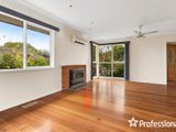 https://images.listonce.com.au/custom/160x/listings/51-longfellow-avenue-mooroolbark-vic-3138/961/01524961_img_03.jpg?_OXQewtrZrg