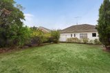 https://images.listonce.com.au/custom/160x/listings/51-mclaurin-road-carnegie-vic-3163/690/00354690_img_04.jpg?qXQjLaMv7hw