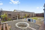https://images.listonce.com.au/custom/160x/listings/51-paramount-crescent-st-albans-park-vic-3219/176/01699176_img_06.jpg?6_iMSGMBRE8