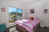 https://images.listonce.com.au/custom/160x/listings/51-rosa-court-kyneton-vic-3444/767/00382767_img_08.jpg?KNV84mUKx9s