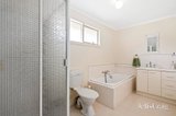 https://images.listonce.com.au/custom/160x/listings/51-ruthven-way-ringwood-east-vic-3135/581/01985581_img_07.jpg?HdUEfmjVKzM
