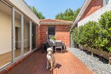 https://images.listonce.com.au/custom/160x/listings/51-shelley-street-elwood-vic-3184/876/01817876_img_11.jpg?wQtqUaQ6FWo