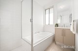 https://images.listonce.com.au/custom/160x/listings/51-shelley-street-heidelberg-heights-vic-3081/497/01833497_img_09.jpg?6TN6P219X84