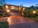 https://images.listonce.com.au/custom/160x/listings/51-switchback-road-chirnside-park-vic-3116/195/01524195_img_02.jpg?R1kJeg2zYHg