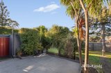 https://images.listonce.com.au/custom/160x/listings/51-wungan-street-macleod-vic-3085/568/01721568_img_11.jpg?smwK6vV5PB8