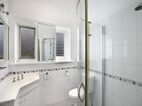 https://images.listonce.com.au/custom/160x/listings/51-yongala-street-balwyn-vic-3103/488/01684488_img_07.jpg?tZPvrDuOLo8