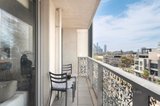 https://images.listonce.com.au/custom/160x/listings/510101-bay-street-port-melbourne-vic-3207/029/01598029_img_12.jpg?LVlbJym4ZT8