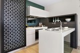 https://images.listonce.com.au/custom/160x/listings/5106-addison-street-elwood-vic-3184/293/01789293_img_04.jpg?f9riuBbaPXY