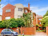 https://images.listonce.com.au/custom/160x/listings/510a-mitford-street-st-kilda-vic-3182/858/01808858_img_10.jpg?OSK5S3PPz8I