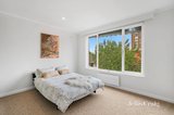 https://images.listonce.com.au/custom/160x/listings/511-woorigoleen-road-toorak-vic-3142/012/01623012_img_04.jpg?feN5DrhCTQo