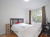 https://images.listonce.com.au/custom/160x/listings/5111-railway-place-williamstown-vic-3016/772/01202772_img_04.jpg?-xS_QHdX9kU