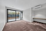 https://images.listonce.com.au/custom/160x/listings/5111-riversdale-road-hawthorn-vic-3122/245/01812245_img_14.jpg?gx0gMdElYQQ