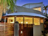 https://images.listonce.com.au/custom/160x/listings/5115-beach-street-port-melbourne-vic-3207/945/01793945_img_05.jpg?GbIr7ccQJ_Q