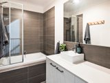 https://images.listonce.com.au/custom/160x/listings/5117-melville-road-brunswick-west-vic-3055/828/00962828_img_15.jpg?iiBSH-dCQow